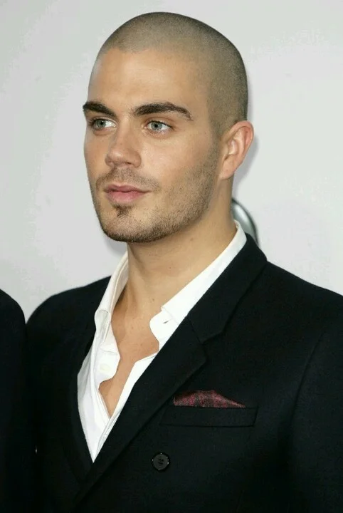 Close Shaved Head for thin hair men– Subtle and Balanced